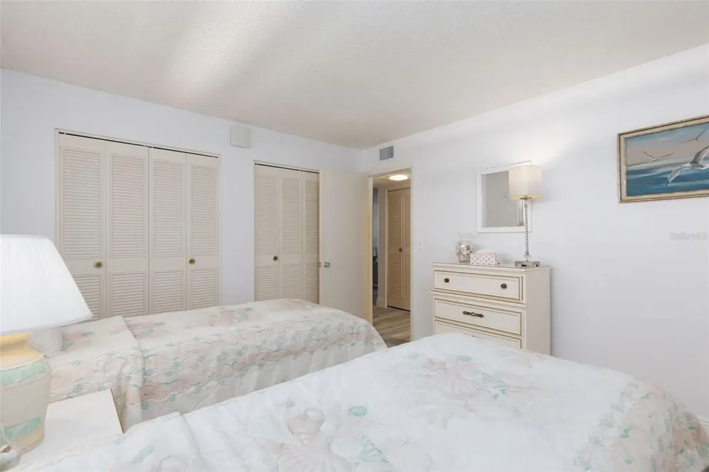 7405 Bay Island Drive S South Pasadena FL 33707