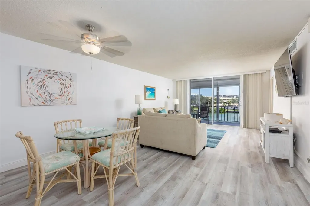 7405 Bay Island Drive S South Pasadena FL 33707