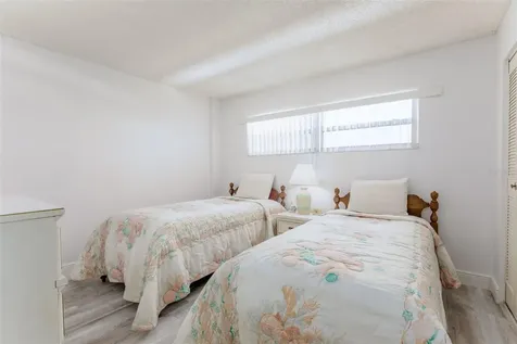 7405 Bay Island Drive S South Pasadena FL 33707