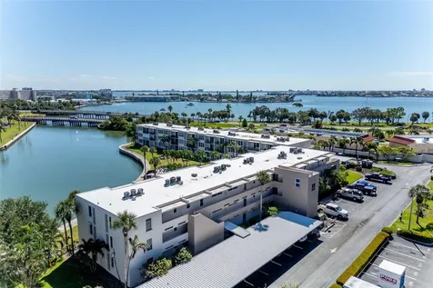 7405 Bay Island Drive S South Pasadena FL 33707
