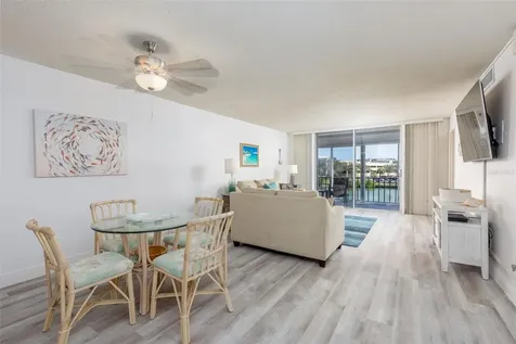 7405 Bay Island Drive S South Pasadena FL 33707