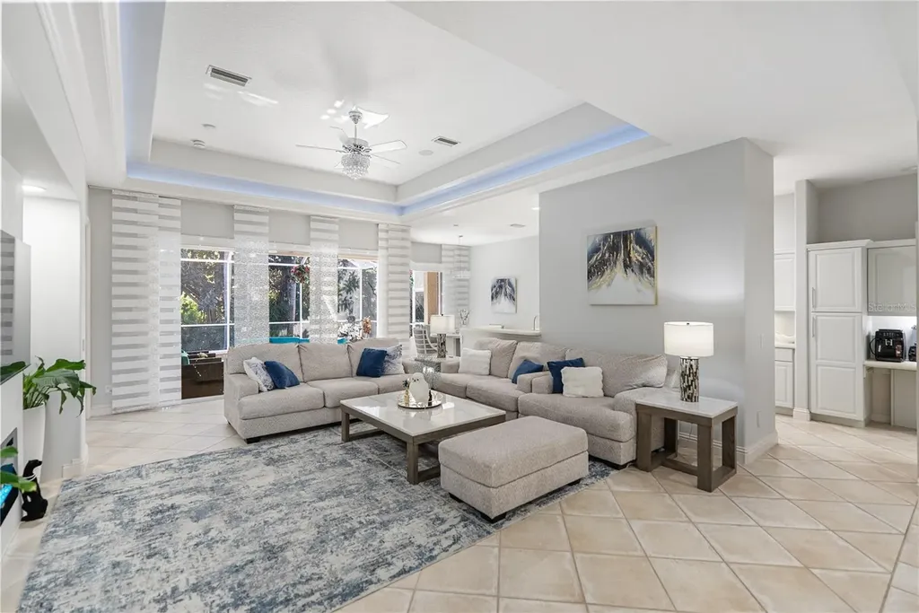 9112 Willow Brook Drive Sarasota FL 34238