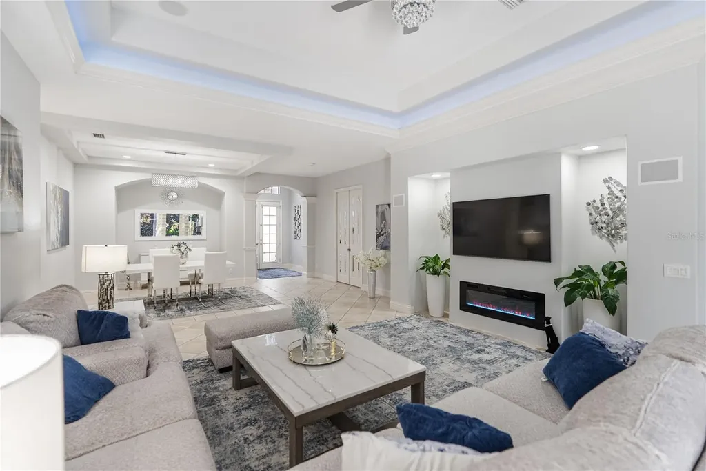 9112 Willow Brook Drive Sarasota FL 34238