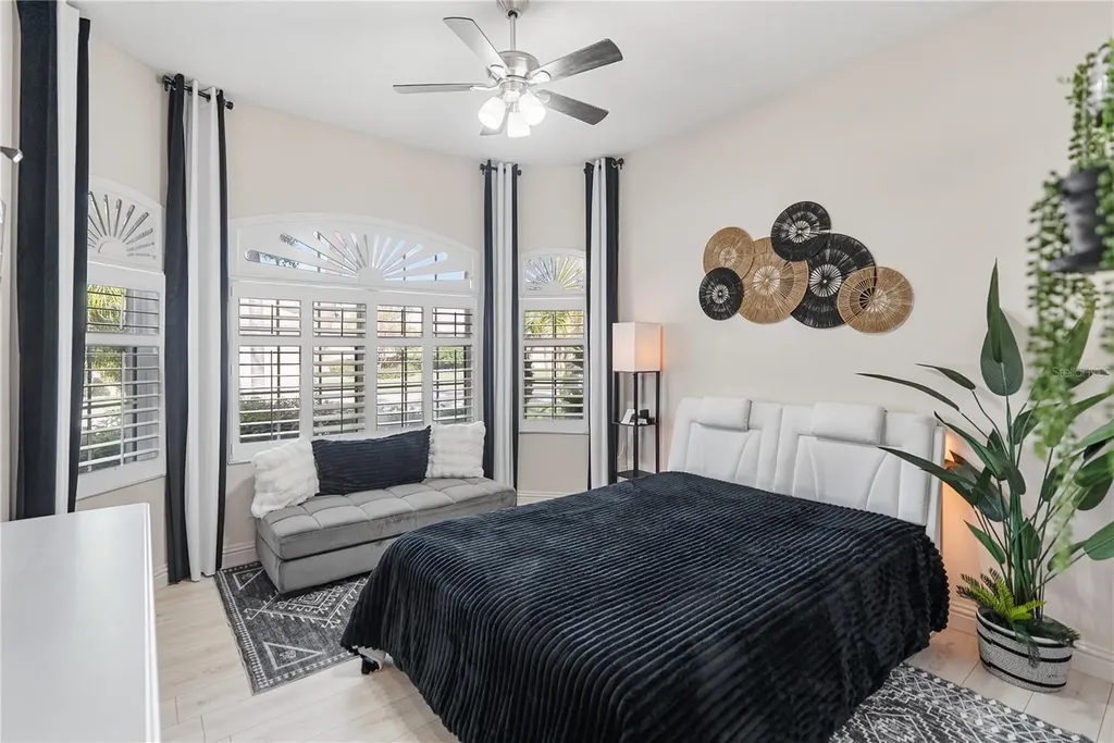 9112 Willow Brook Drive Sarasota FL 34238