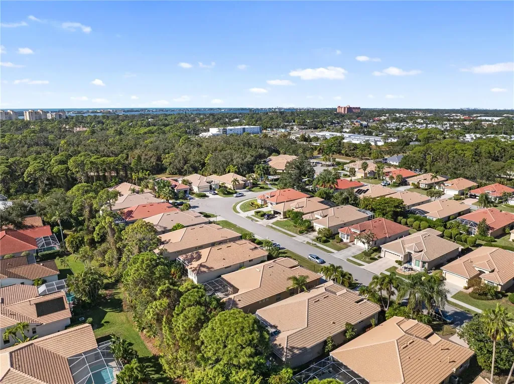 9112 Willow Brook Drive Sarasota FL 34238