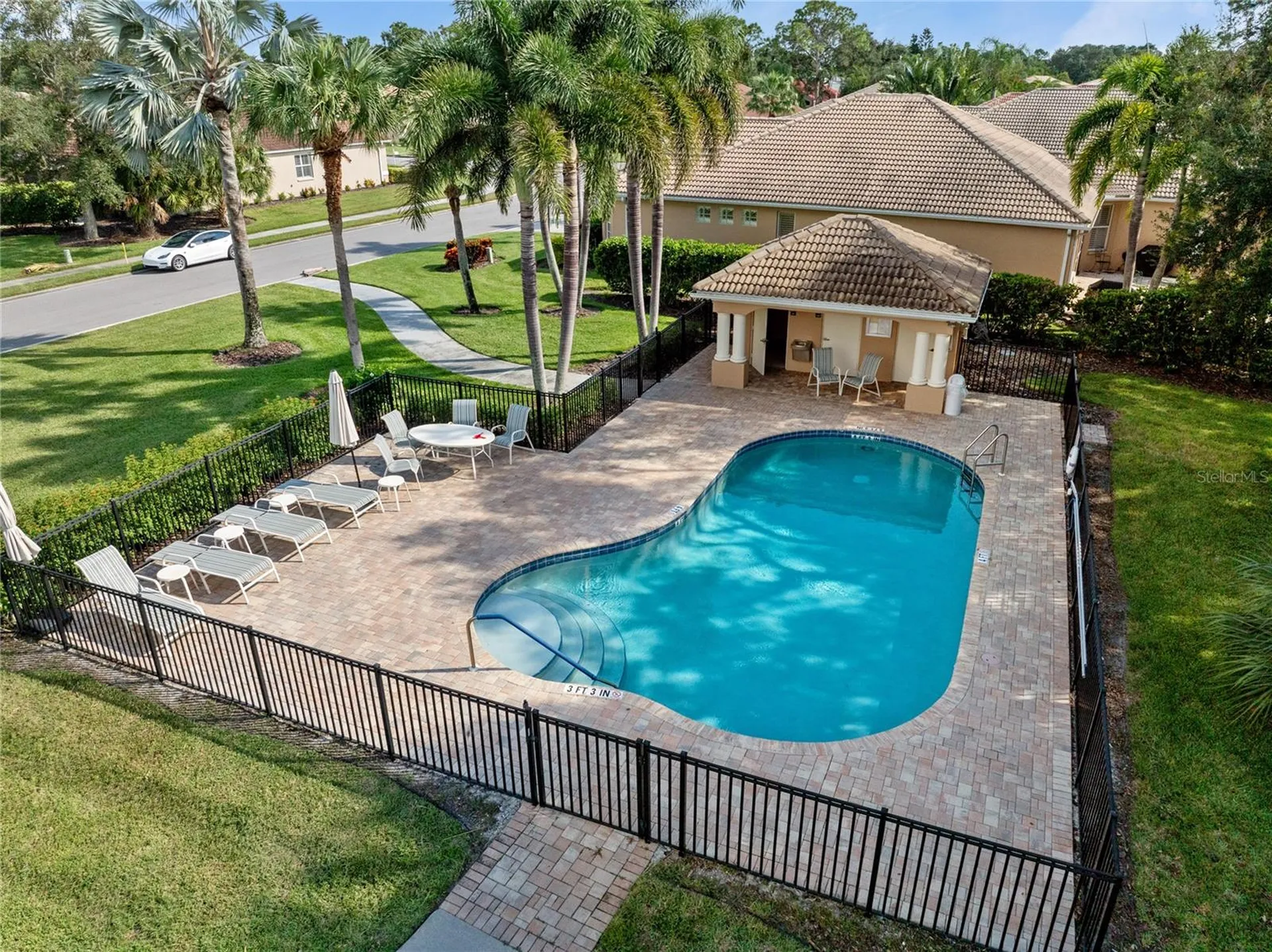 9112 Willow Brook Drive Sarasota FL 34238