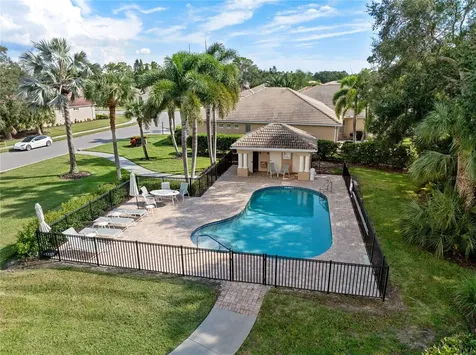 9112 Willow Brook Drive Sarasota FL 34238