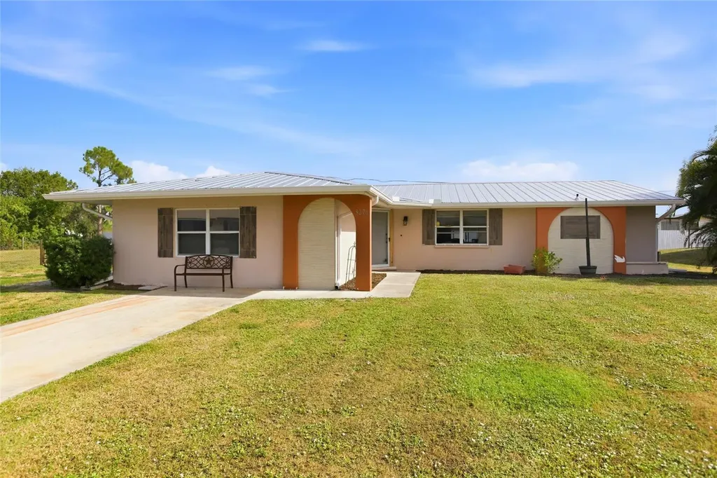 3276 Pinetree Street Port Charlotte FL 33952