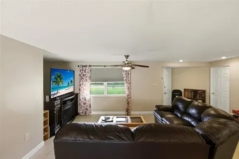 3276 Pinetree Street Port Charlotte FL 33952
