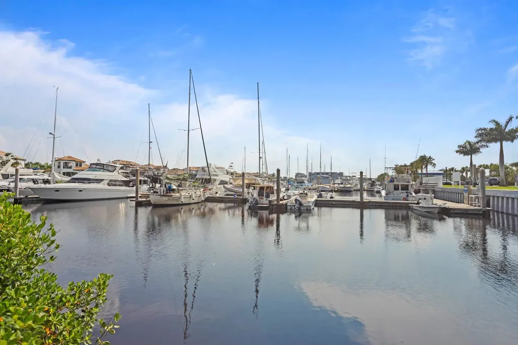 423 Bahia Beach Boulevard Ruskin FL 33570