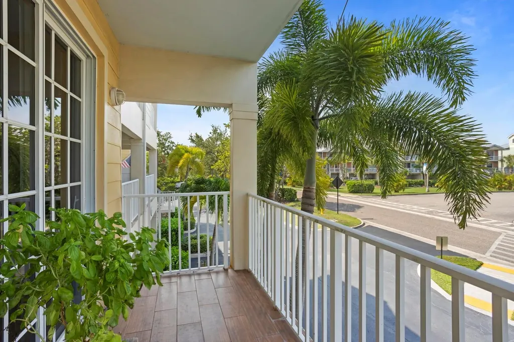 423 Bahia Beach Boulevard Ruskin FL 33570