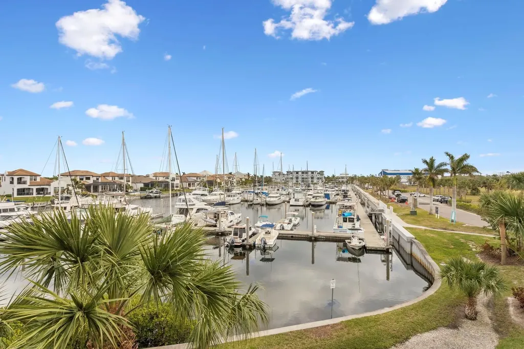 423 Bahia Beach Boulevard Ruskin FL 33570