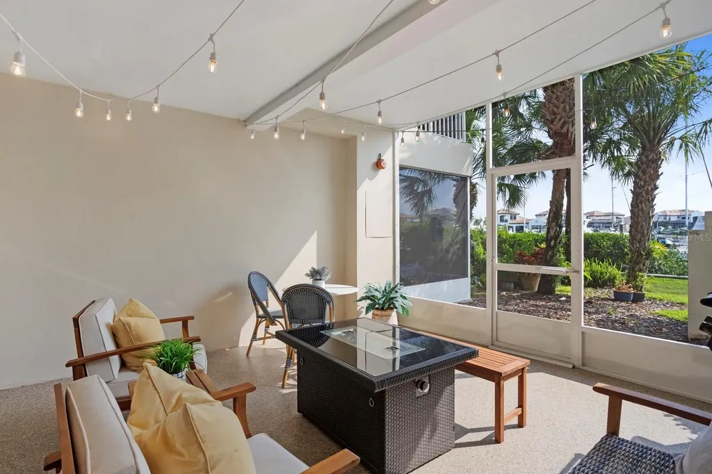 423 Bahia Beach Boulevard Ruskin FL 33570
