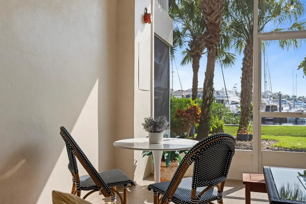 423 Bahia Beach Boulevard Ruskin FL 33570