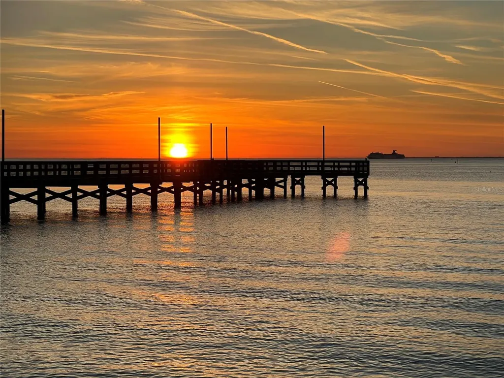 423 Bahia Beach Boulevard Ruskin FL 33570