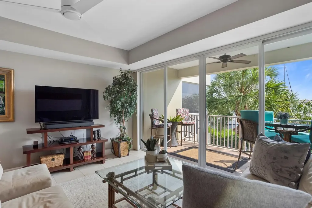 423 Bahia Beach Boulevard Ruskin FL 33570