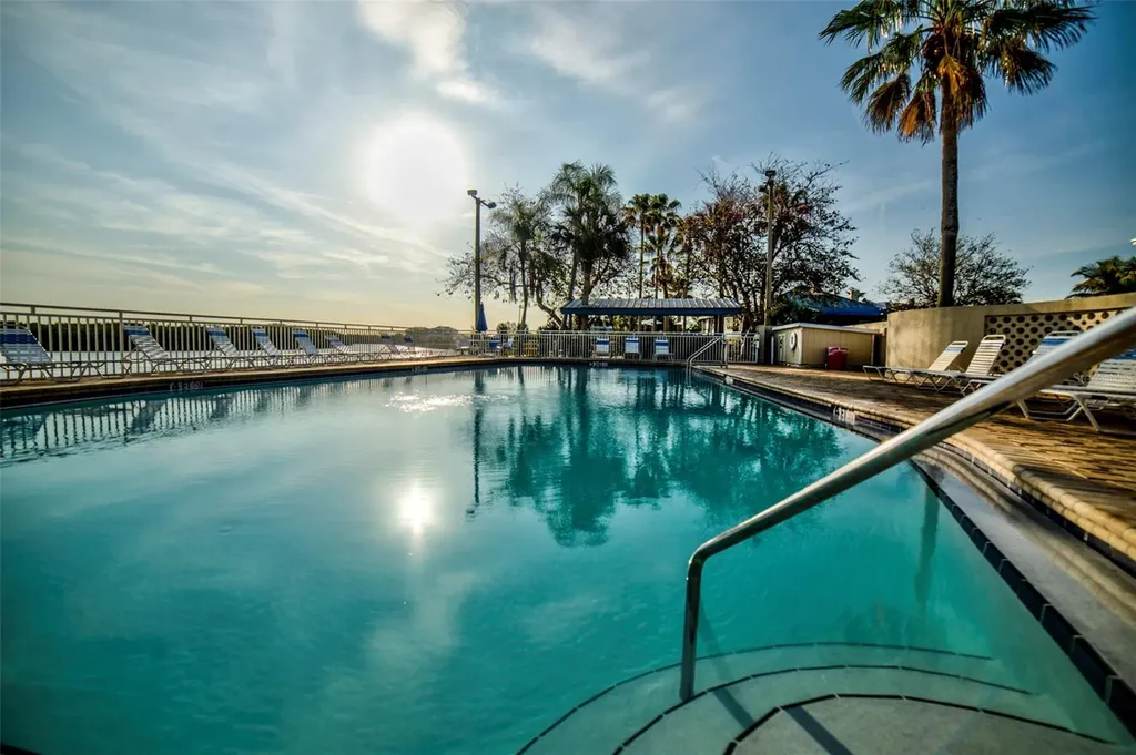 423 Bahia Beach Boulevard Ruskin FL 33570