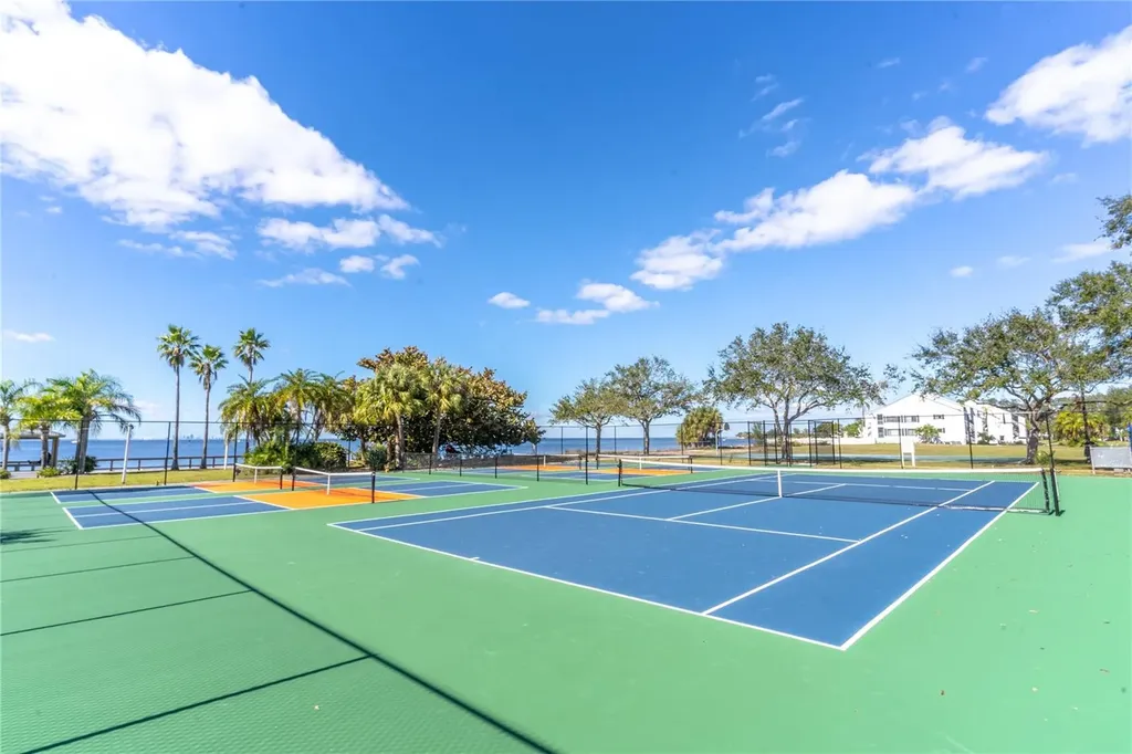 423 Bahia Beach Boulevard Ruskin FL 33570