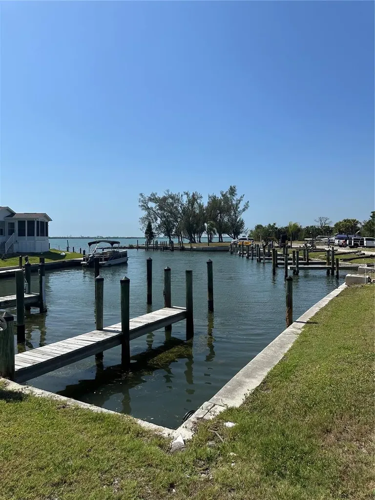 7500 Park Pointe Drive Englewood FL 34224