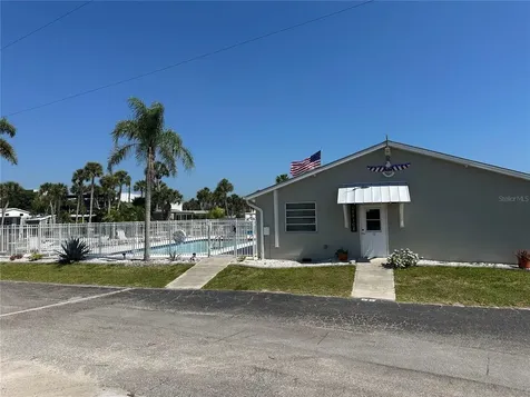 7500 Park Pointe Drive Englewood FL 34224