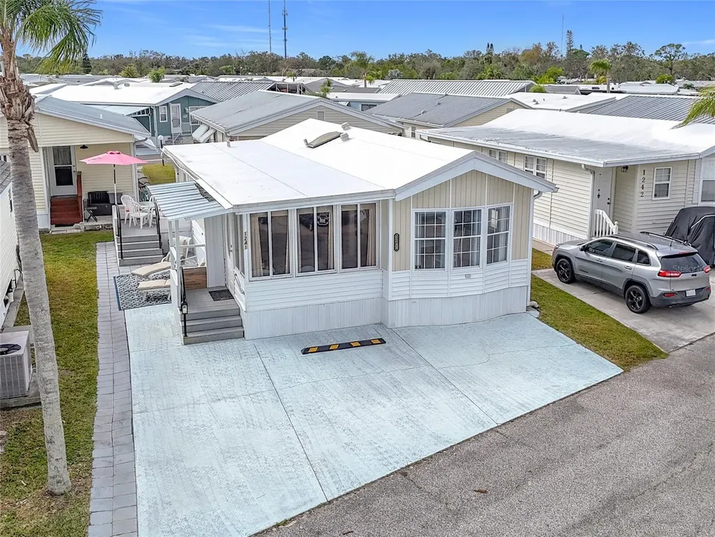3333 26th Avenue E Bradenton FL 34208