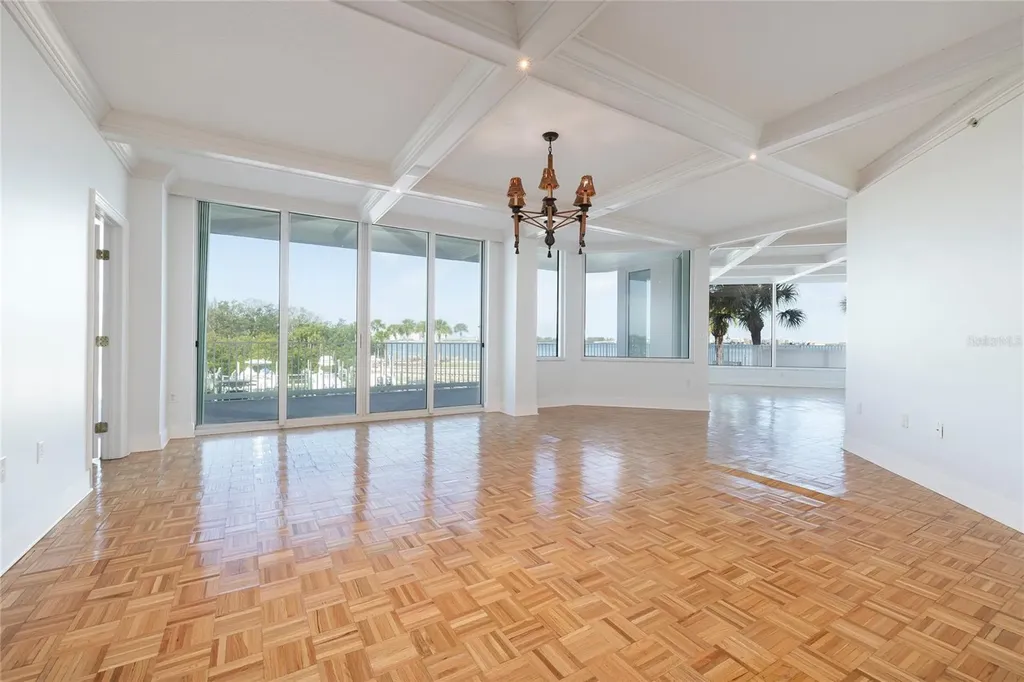 2 Seaside Lane Belleair FL 33756