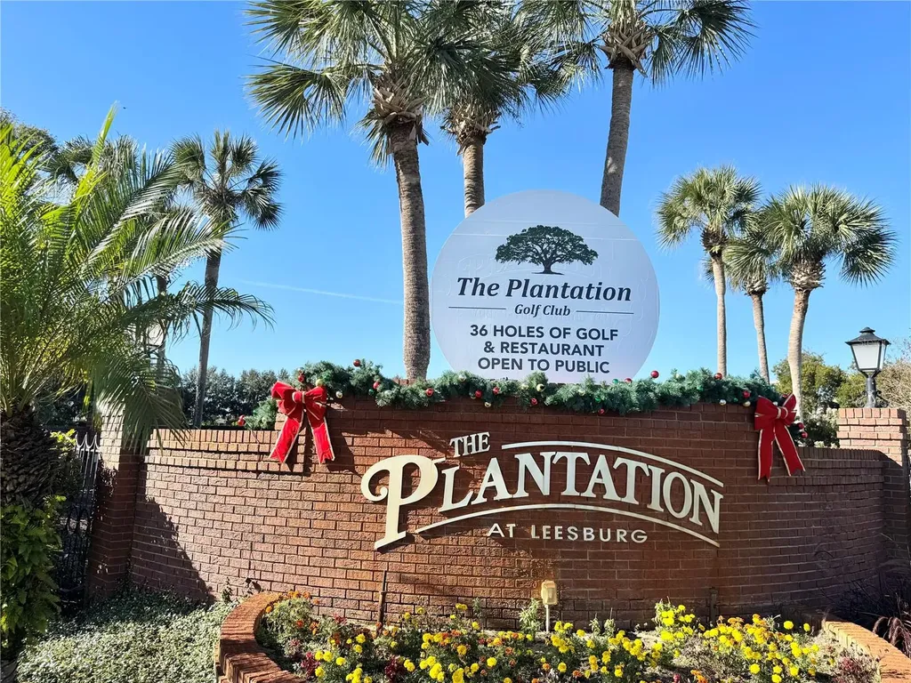 25501 Maurepas Lane Leesburg FL 34748