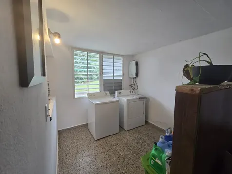 Sr 182 Km. 15.6 Bo Guayabotas Yabucoa PR 00767