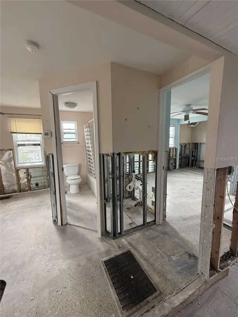 8780 43rd Avenue N St Petersburg FL 33709