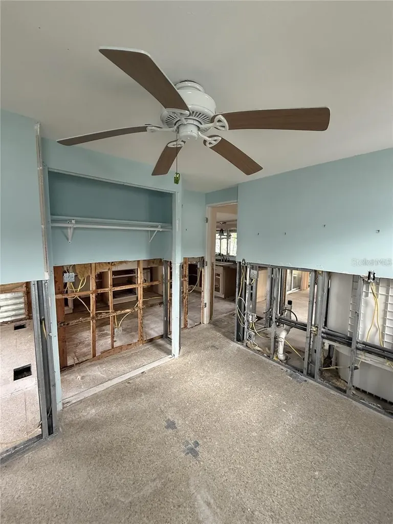 8780 43rd Avenue N St Petersburg FL 33709