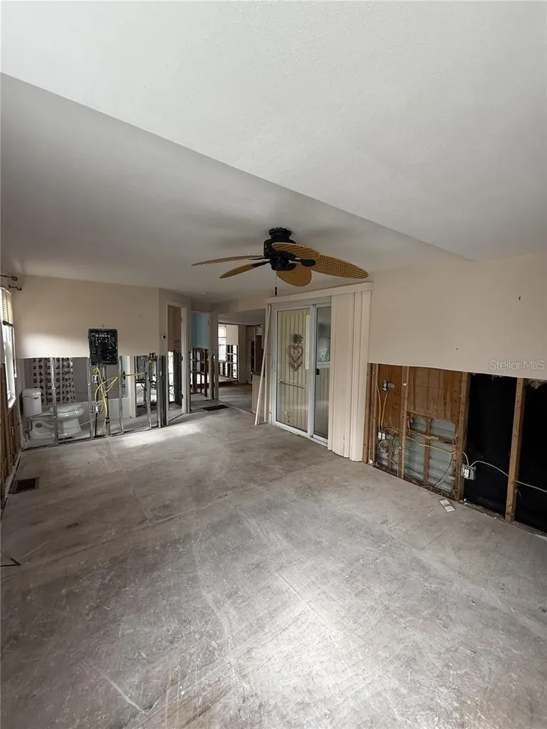 8780 43rd Avenue N St Petersburg FL 33709