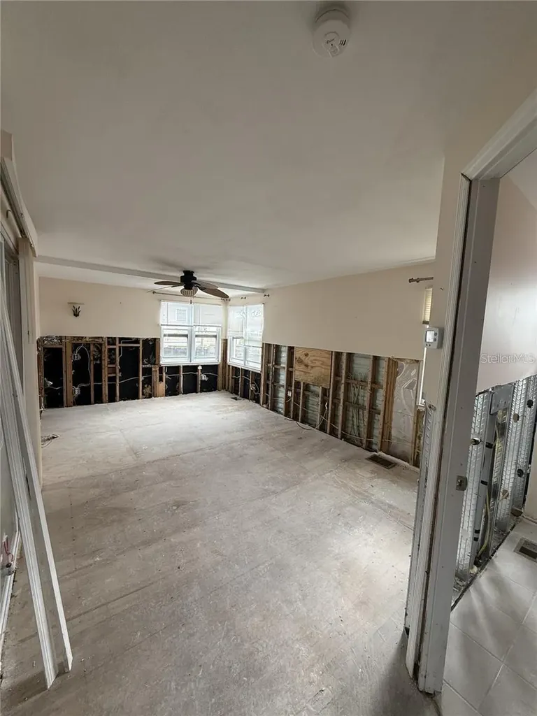 8780 43rd Avenue N St Petersburg FL 33709