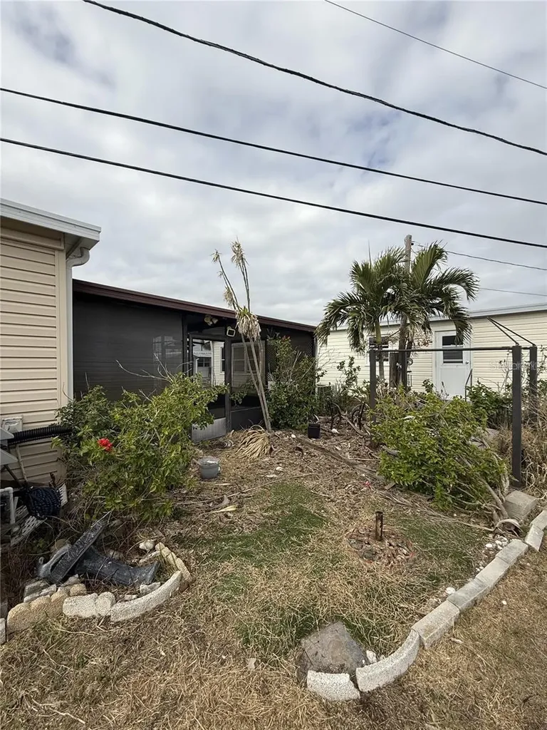 8780 43rd Avenue N St Petersburg FL 33709