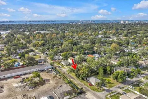 Preston Avenue S Gulfport FL 33707