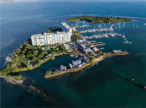 T2 Cond Isleta Marina Fajardo PR 00738