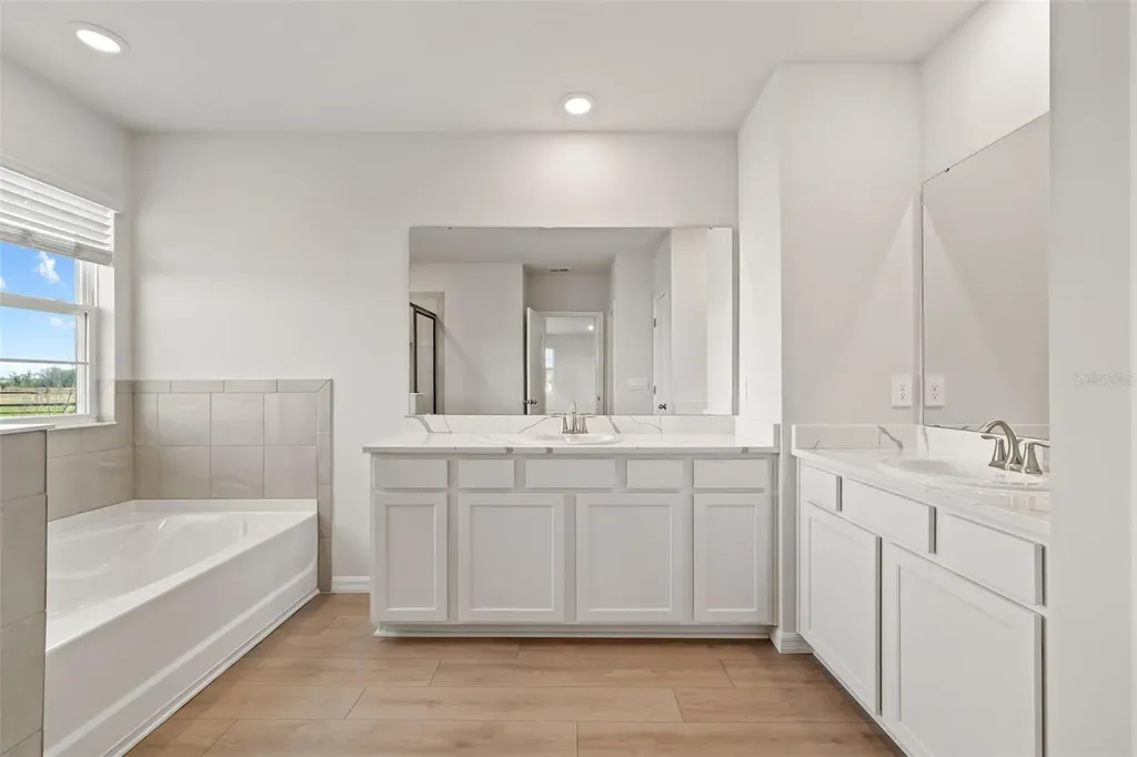 17107 James Trail Parrish FL 34219