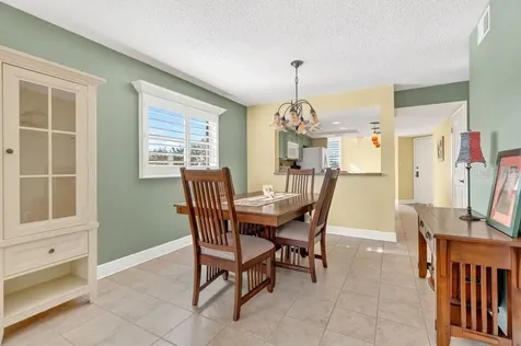1328 Pasadena Avenue S South Pasadena FL 33707