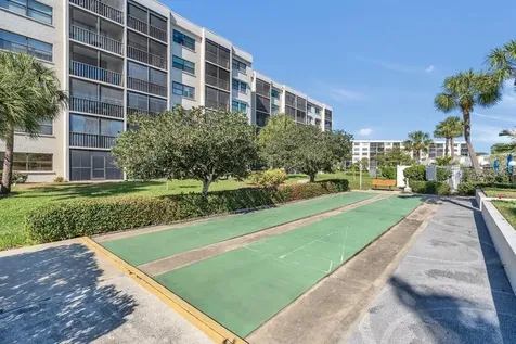 1328 Pasadena Avenue S South Pasadena FL 33707