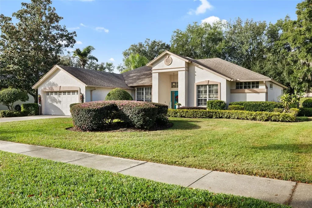 4906 Willow Ridge Terrace Valrico FL 33596