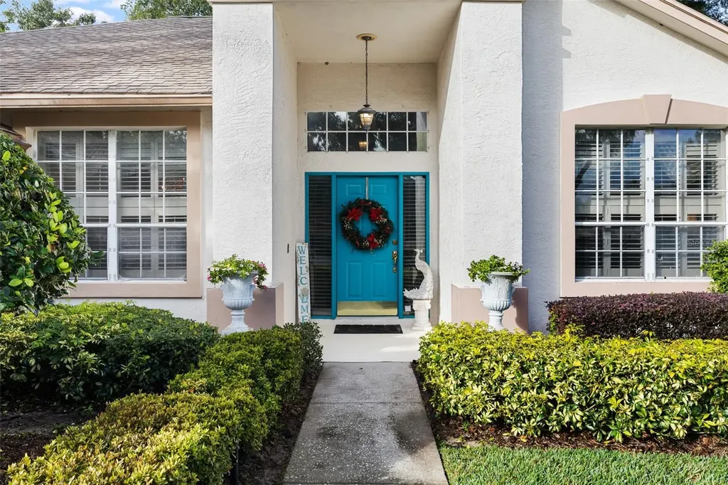 4906 Willow Ridge Terrace Valrico FL 33596