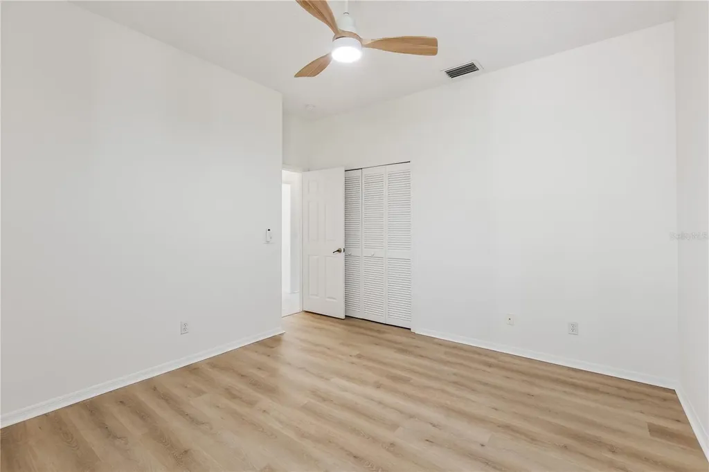 4906 Willow Ridge Terrace Valrico FL 33596