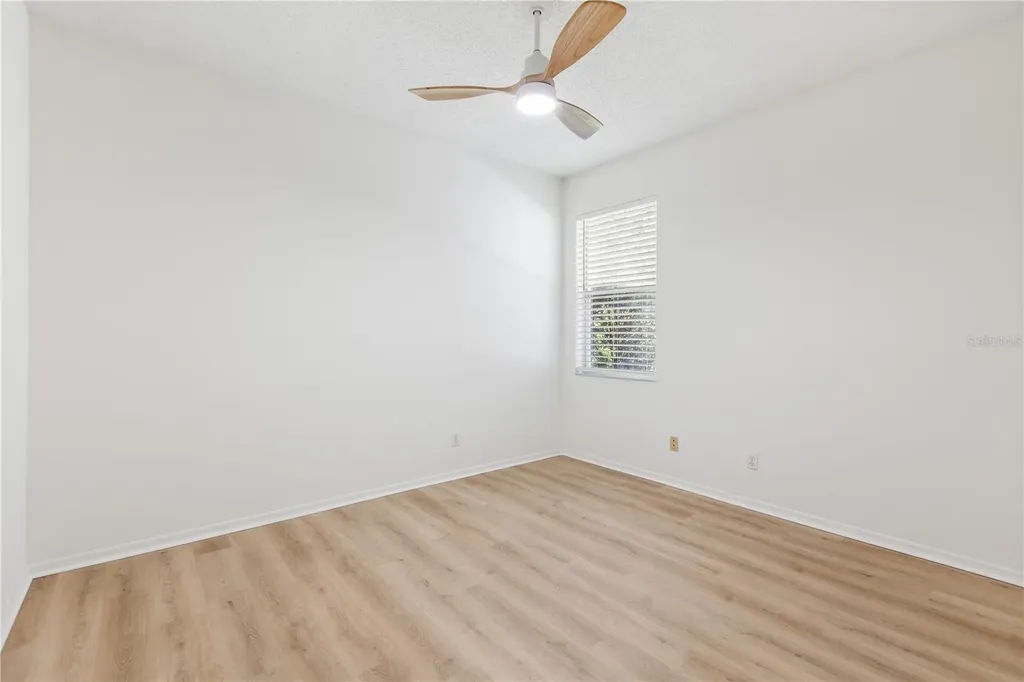 4906 Willow Ridge Terrace Valrico FL 33596