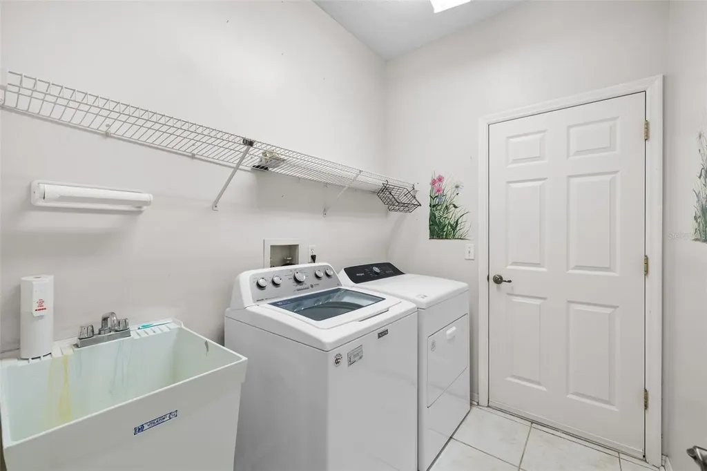 4906 Willow Ridge Terrace Valrico FL 33596