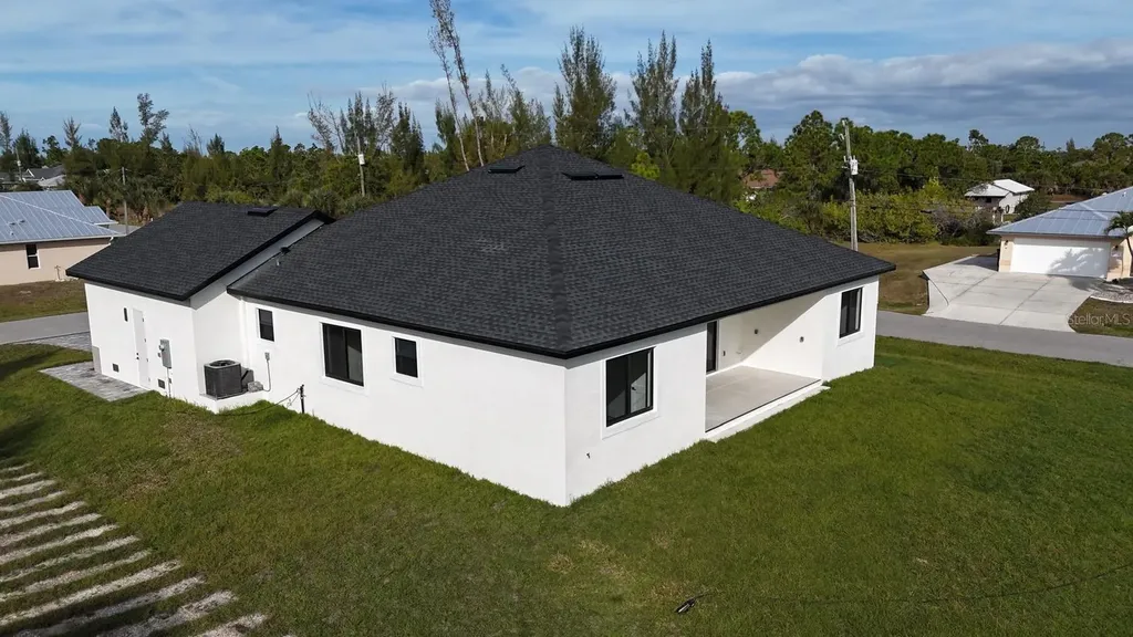10426 Live Oak Road Port Charlotte FL 33981