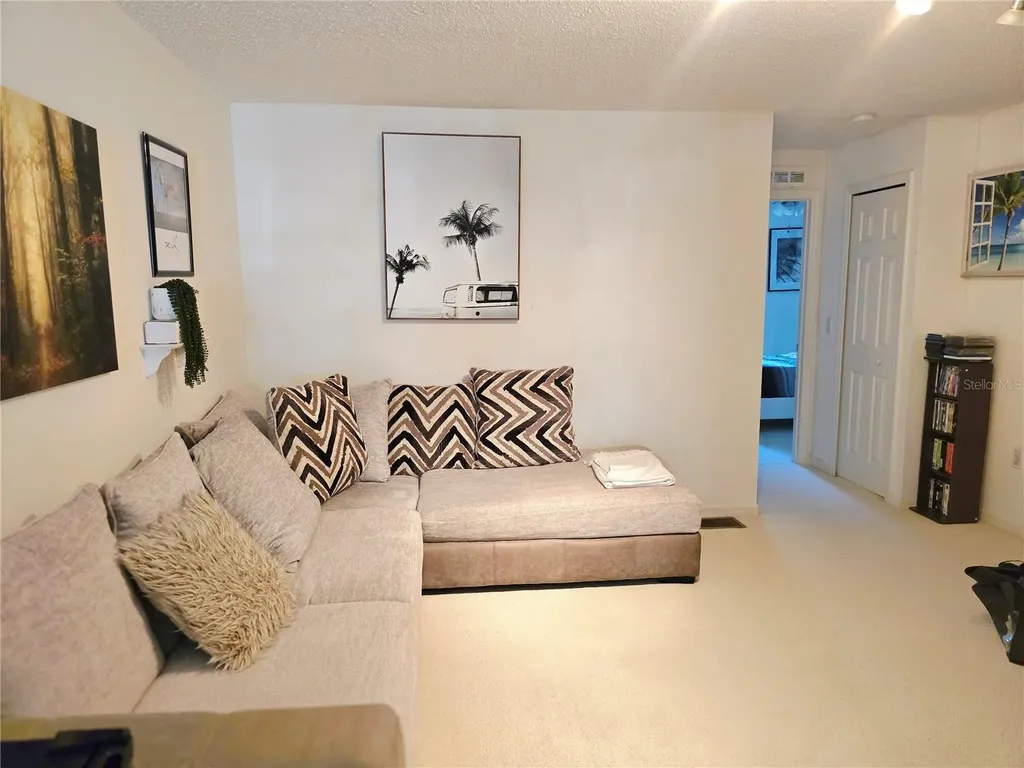 4607 Ashburn Square Drive Tampa FL 33610