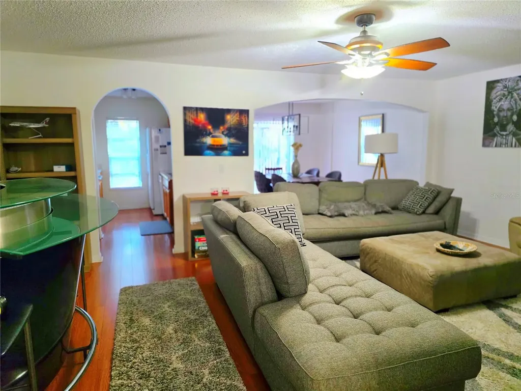 4607 Ashburn Square Drive Tampa FL 33610