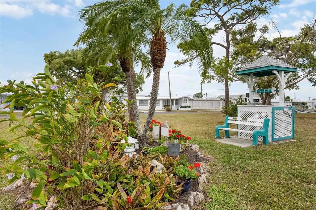 239 Inner Drive E Venice FL 34285