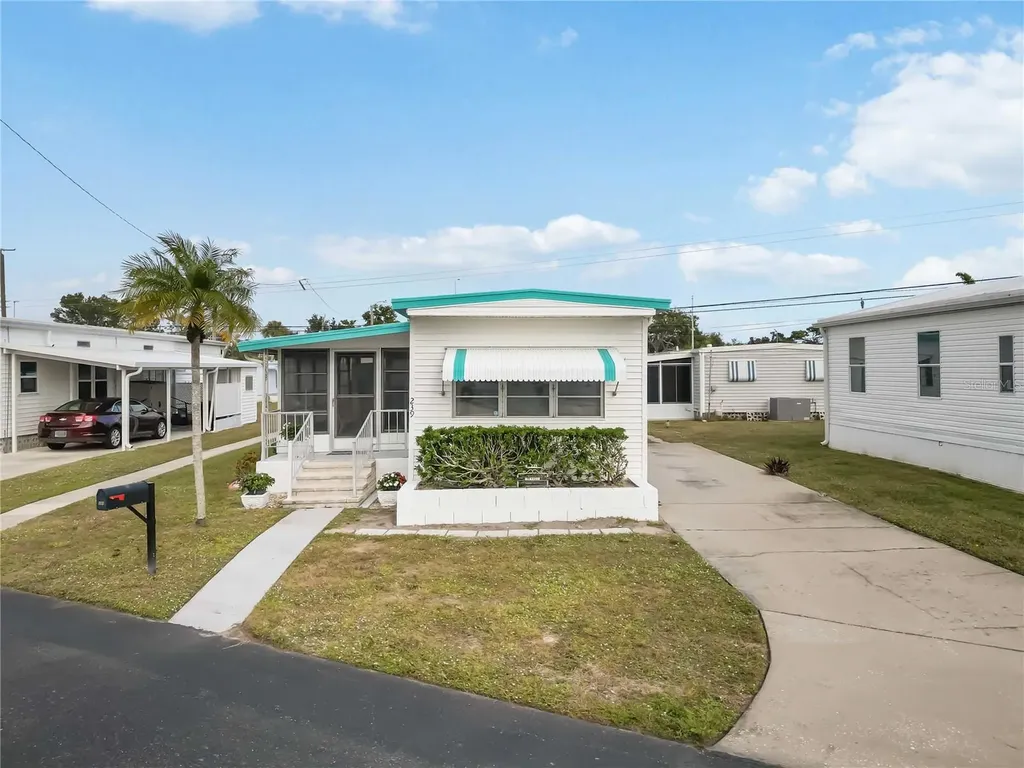 239 Inner Drive E Venice FL 34285