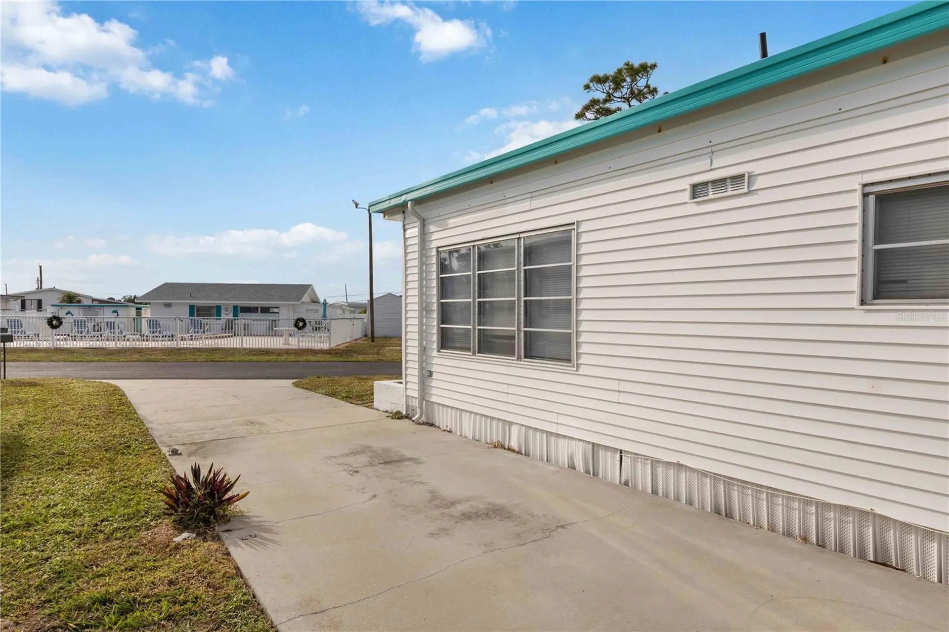 239 Inner Drive E Venice FL 34285