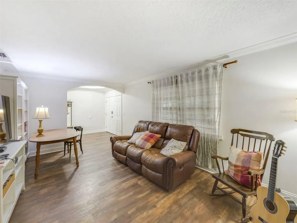 408 Monticello Drive Altamonte Springs FL 32701